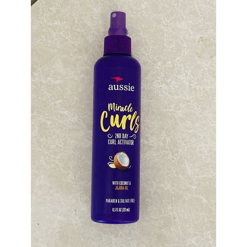 AUSSIE MIRACLE CURLS 2ND DAY CURL ACTIVATOR WITH COCONUT & JOJOBA OIL 8.5 FL OZ